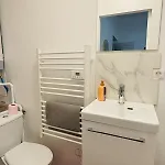 Appartement La Coloc' L 3 Avec Salle De Bain&tv Castres (Tarn)