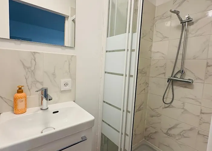 La Coloc' L 3 Avec Salle De Bain & Tv Apartamento *